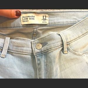 Abercrombie & Fitch Low Rise Short